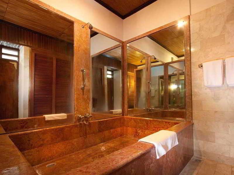 Maharta Hotel